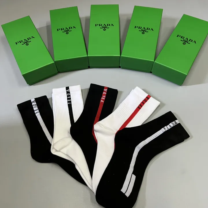 スーパーコピー バレンシアガ 靴下