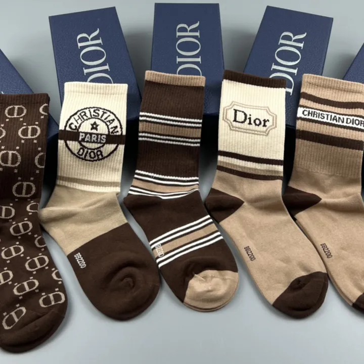 スーパーコピー ディオール 靴下