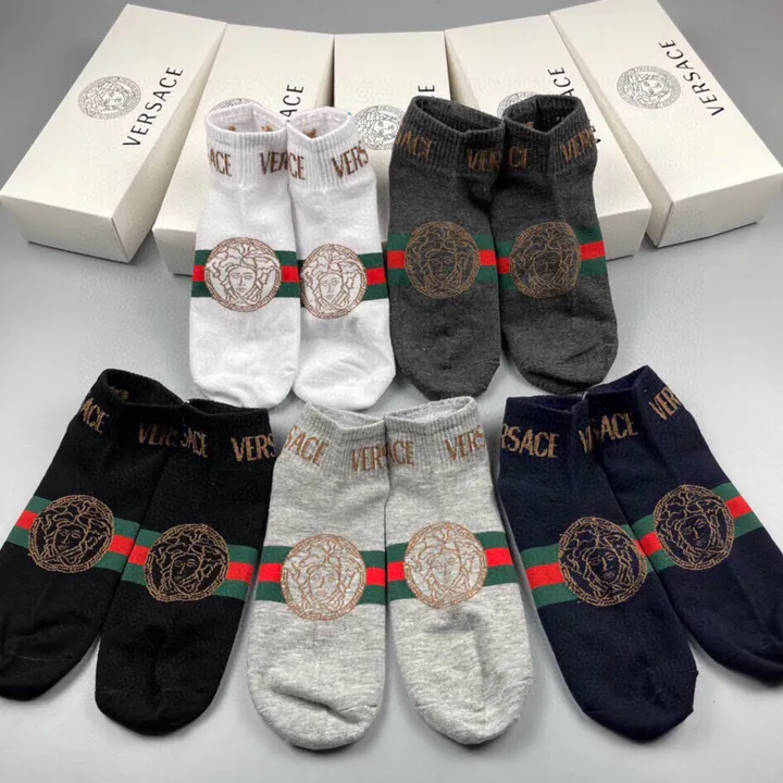 スーパーコピー ヴェルサーチ 靴下