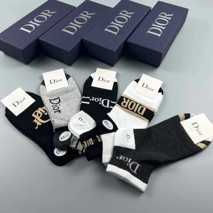 スーパーコピー ディオール 靴下
