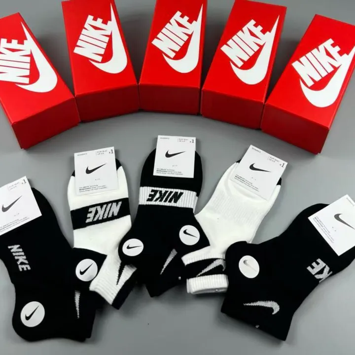 スーパーコピー ナイキ 靴下