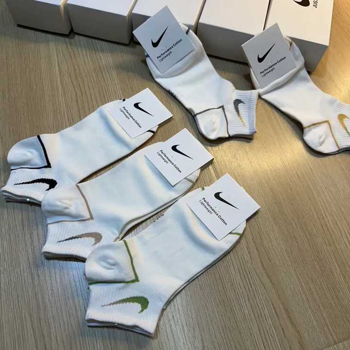 スーパーコピー ナイキ 靴下