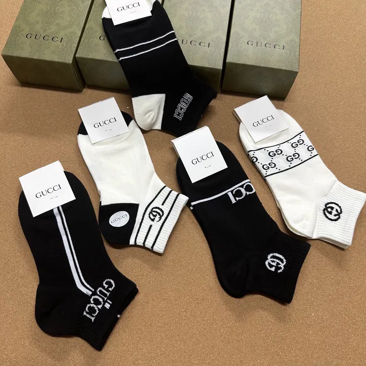 スーパーコピー グッチ 靴下