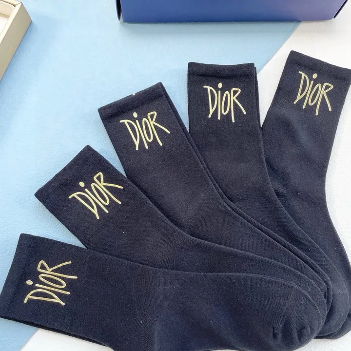 スーパーコピー ディオール 靴下