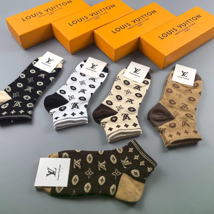 スーパーコピー ルイヴィトン 靴下