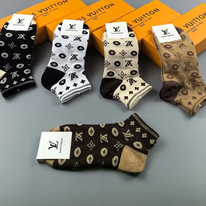 スーパーコピー ルイヴィトン 靴下