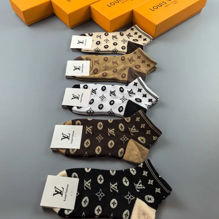 スーパーコピー ルイヴィトン 靴下