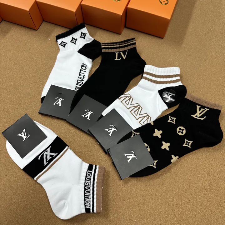 スーパーコピー ルイヴィトン 靴下