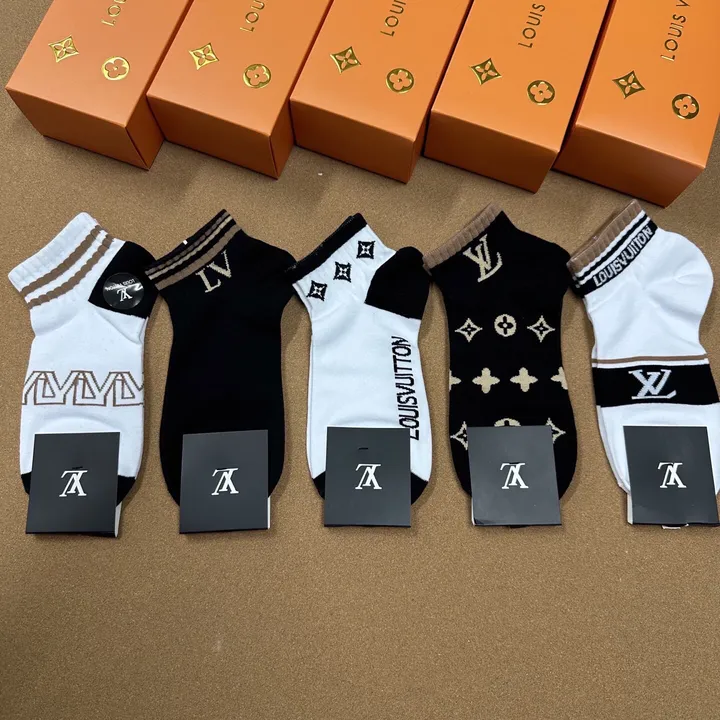 スーパーコピー ルイヴィトン 靴下