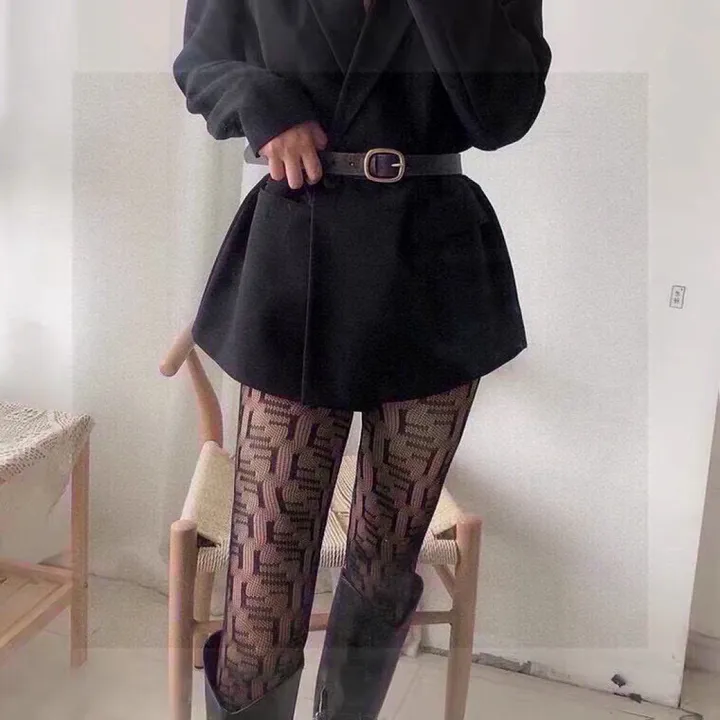 スーパーコピー ヴェルサーチ 靴下