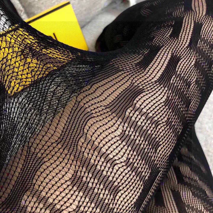 スーパーコピー ヴェルサーチ 靴下