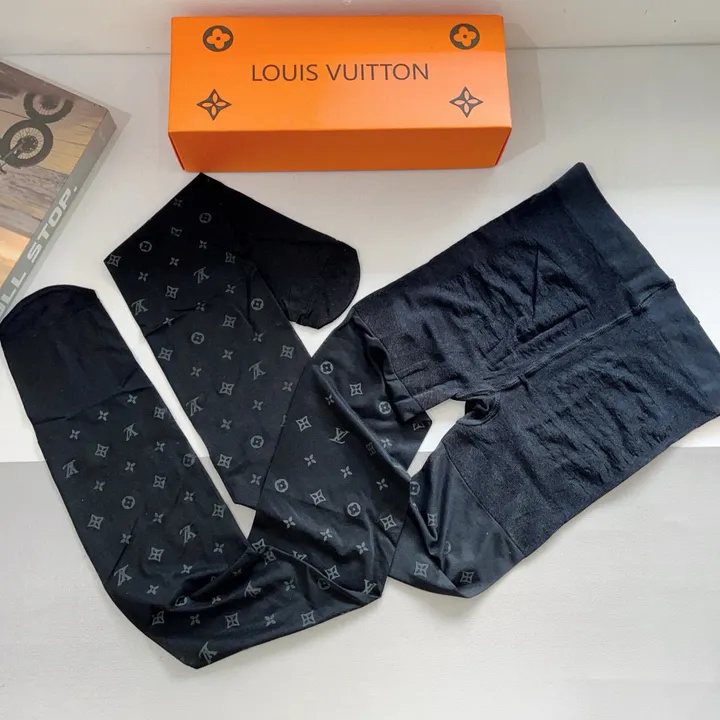 スーパーコピー ルイヴィトン 靴下