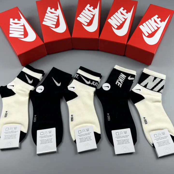 スーパーコピー ナイキ 靴下