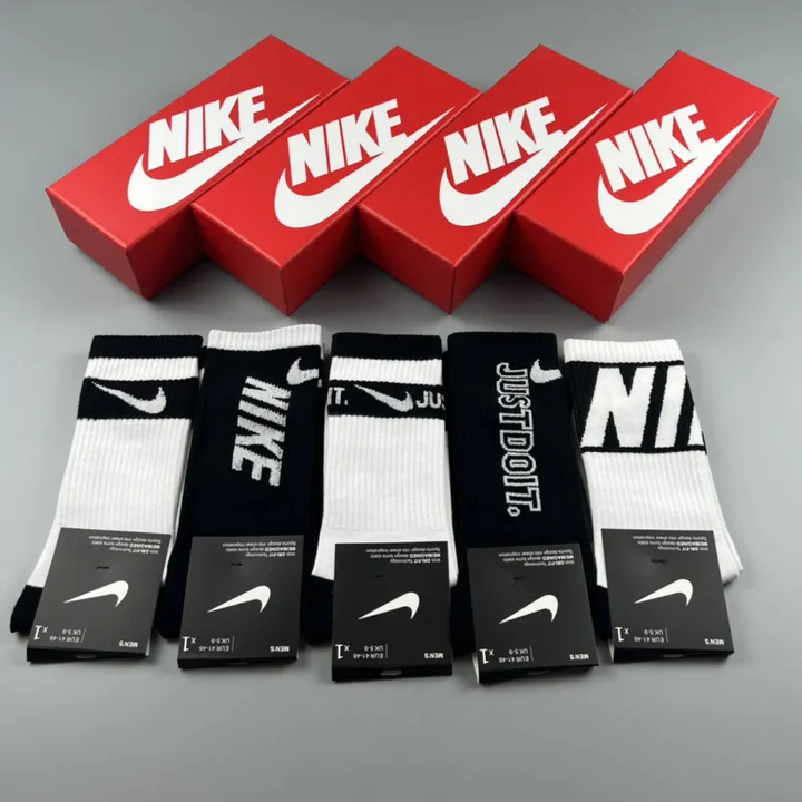 スーパーコピー ナイキ 靴下