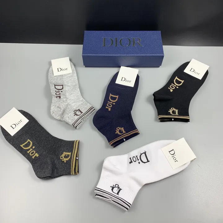 スーパーコピー ディオール 靴下