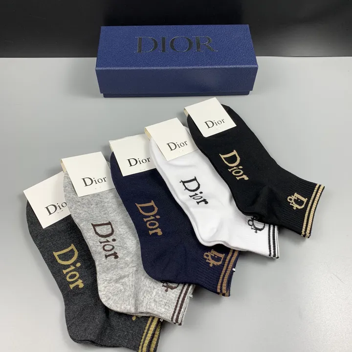 スーパーコピー ディオール 靴下
