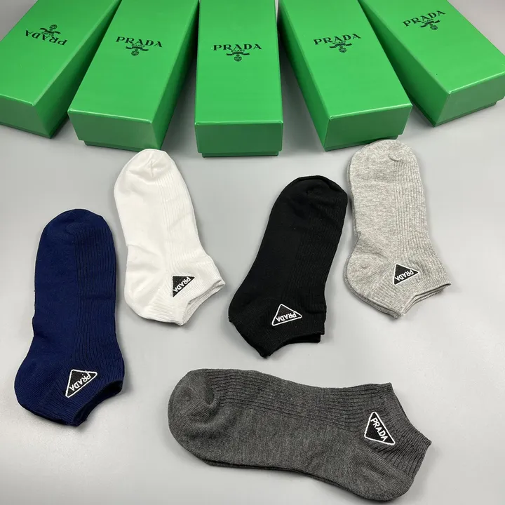 スーパーコピー バレンシアガ 靴下