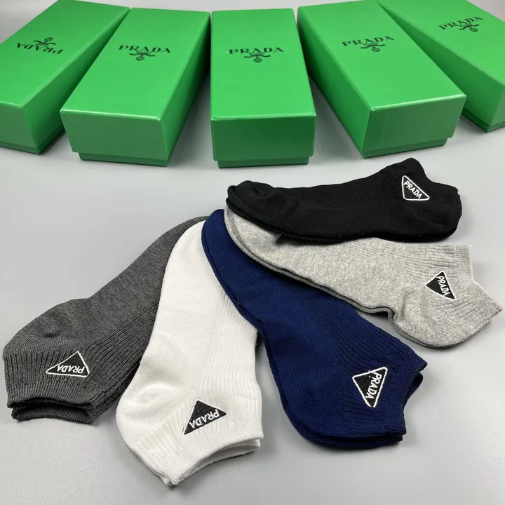 スーパーコピー バレンシアガ 靴下