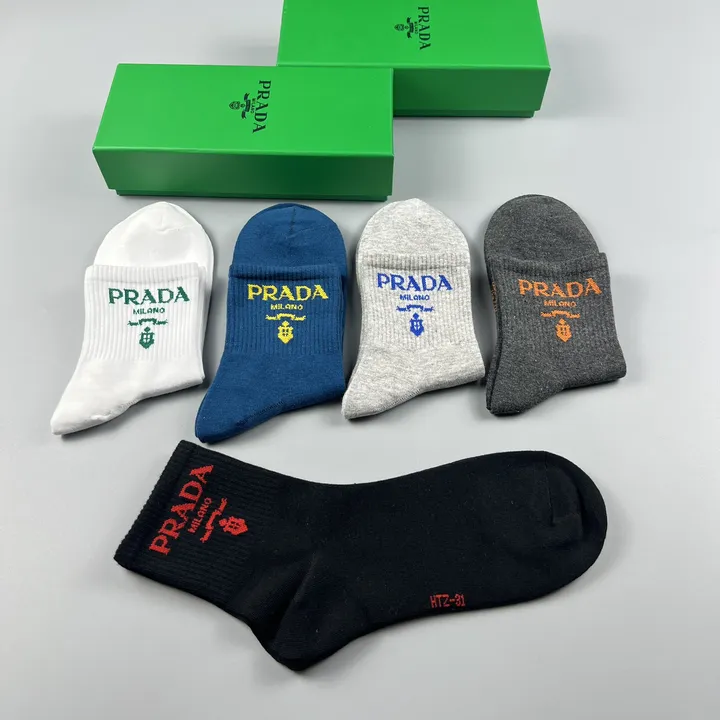 スーパーコピー バレンシアガ 靴下