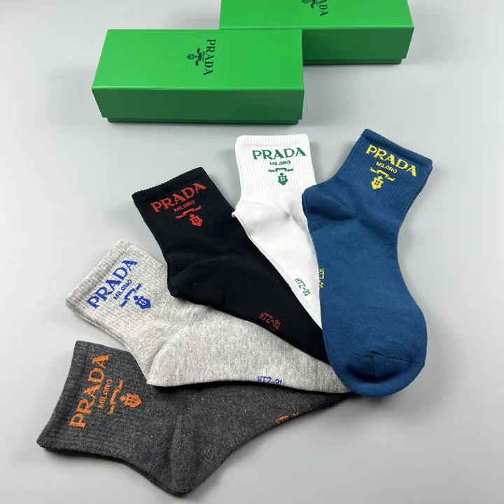 スーパーコピー バレンシアガ 靴下