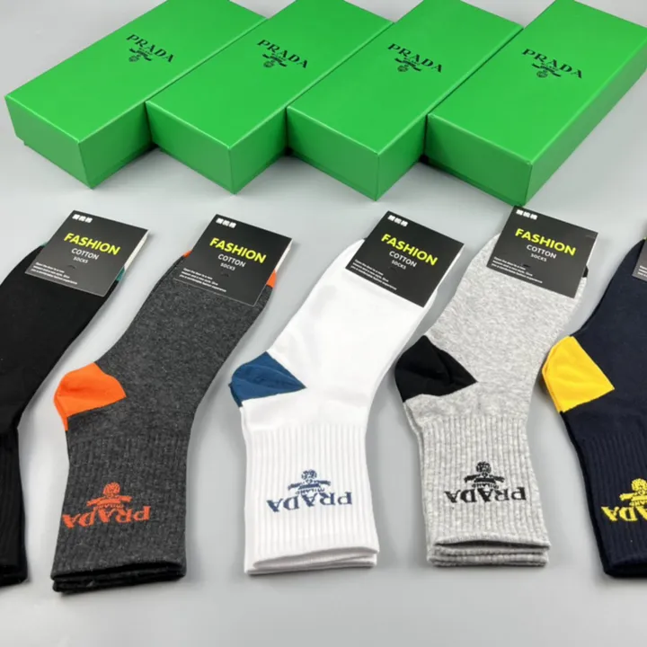 スーパーコピー バレンシアガ 靴下