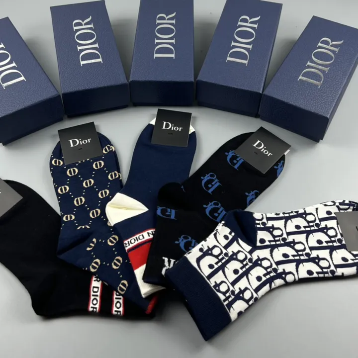 スーパーコピー ディオール 靴下