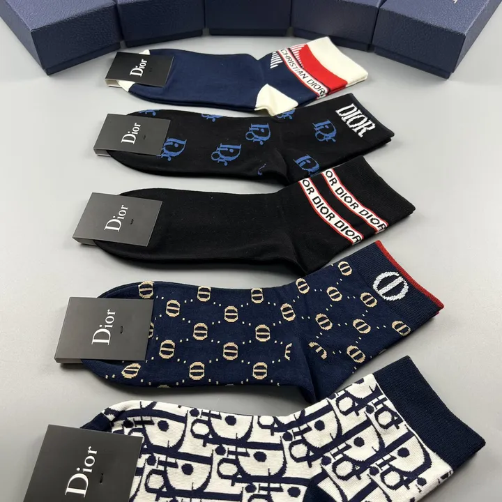 スーパーコピー ディオール 靴下