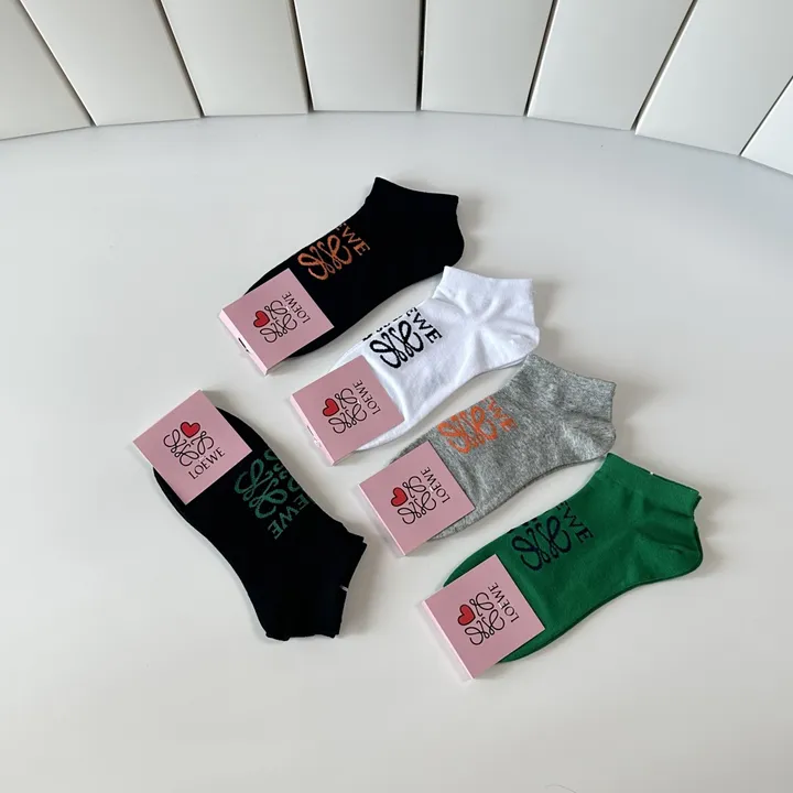 スーパーコピー ロエベ 靴下