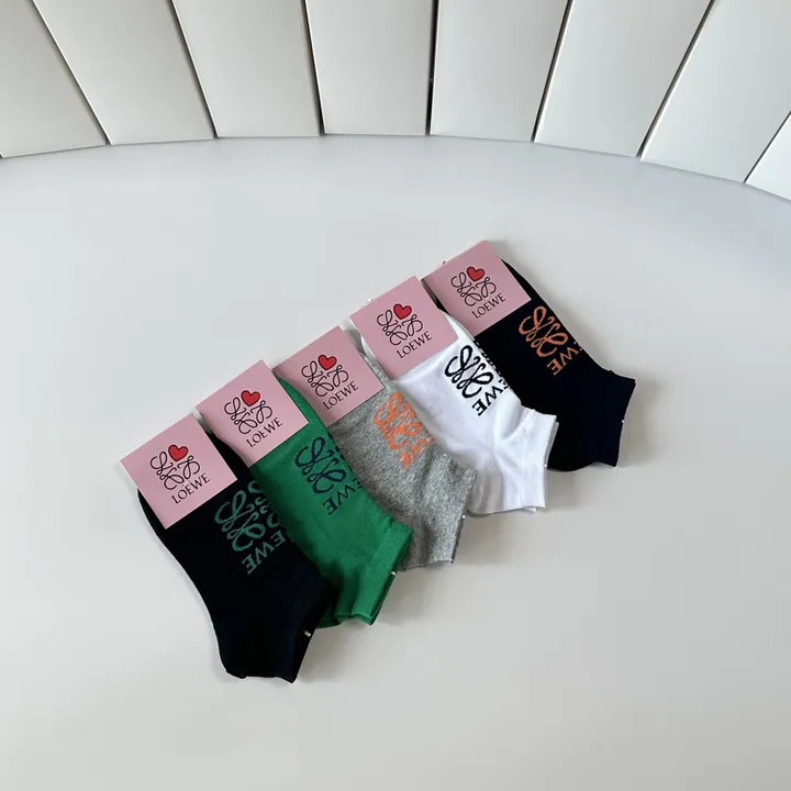 スーパーコピー ロエベ 靴下