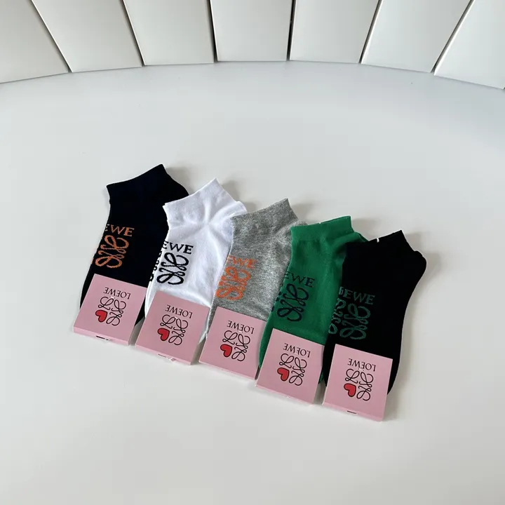 スーパーコピー ロエベ 靴下