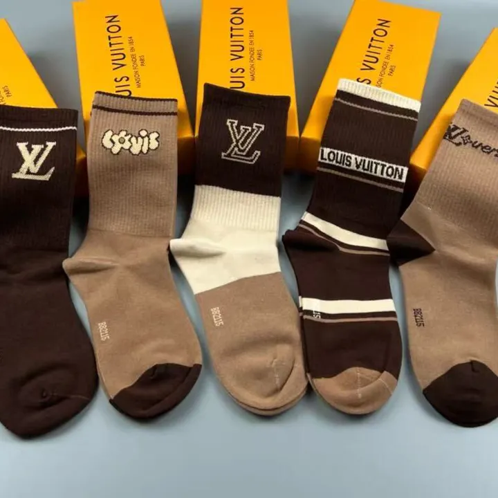 スーパーコピー ルイヴィトン 靴下