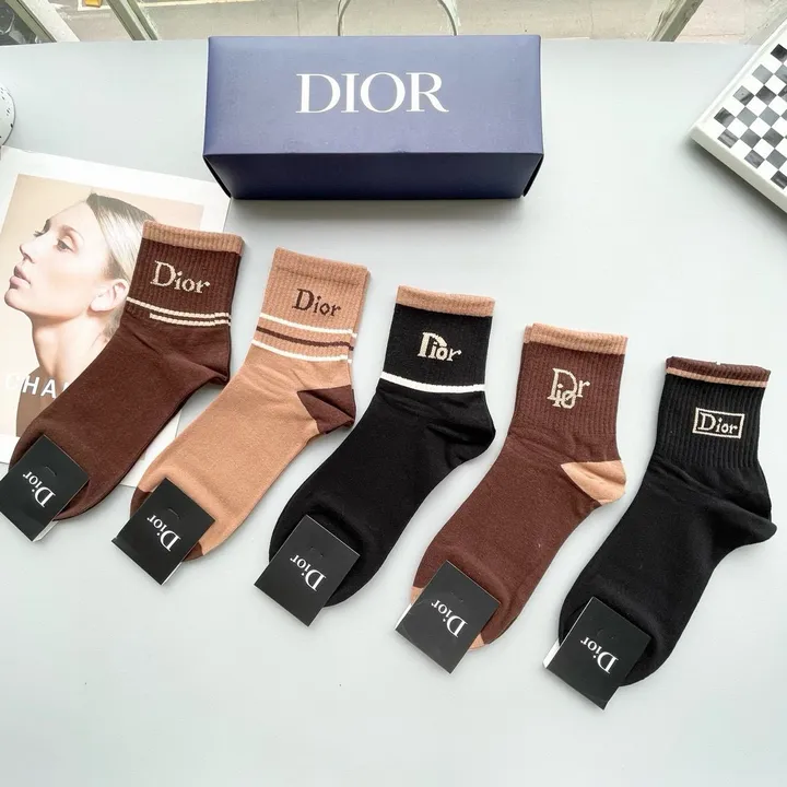 スーパーコピー ディオール 靴下