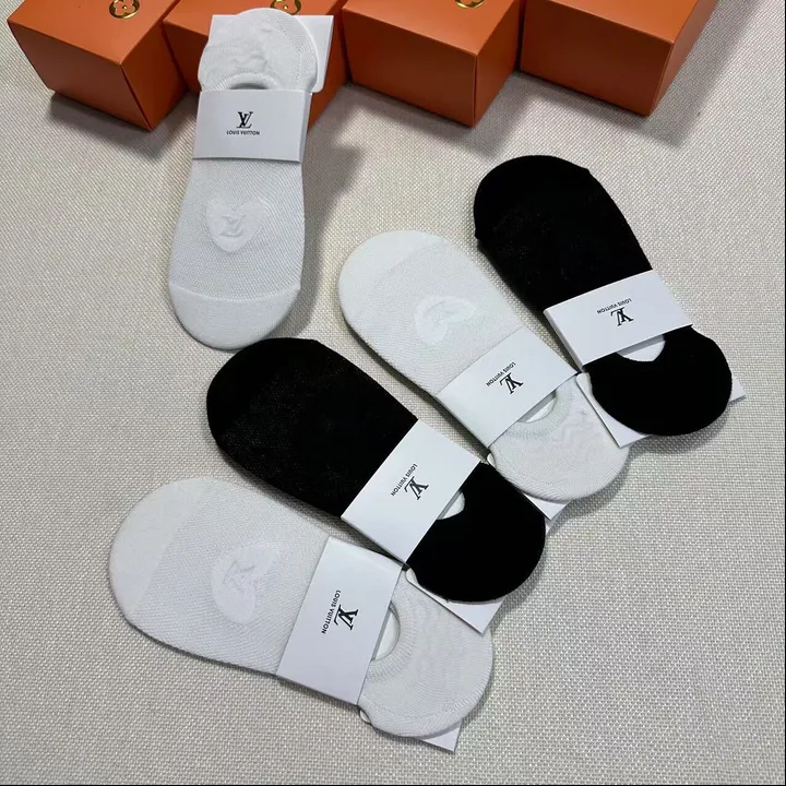 スーパーコピー ルイヴィトン 靴下