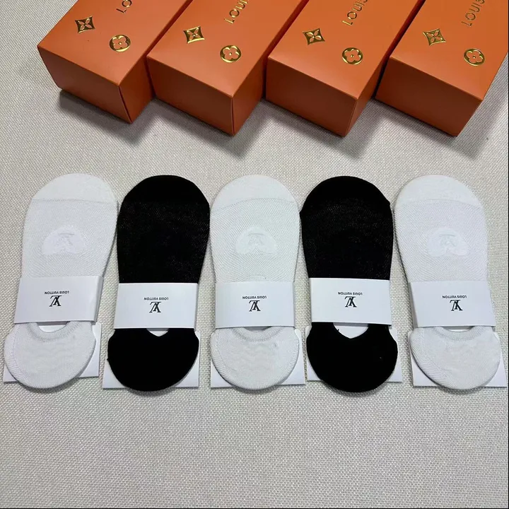 スーパーコピー ルイヴィトン 靴下