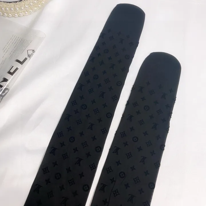 スーパーコピー ルイヴィトン 靴下