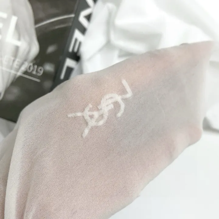 スーパーコピー イブサンローラン 靴下