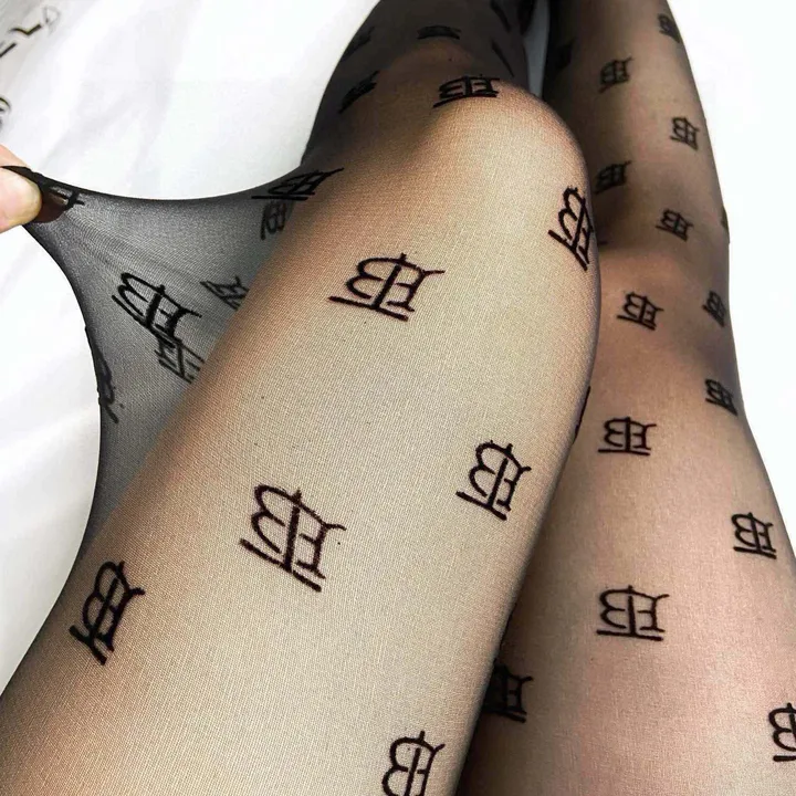 スーパーコピー プラダ 靴下