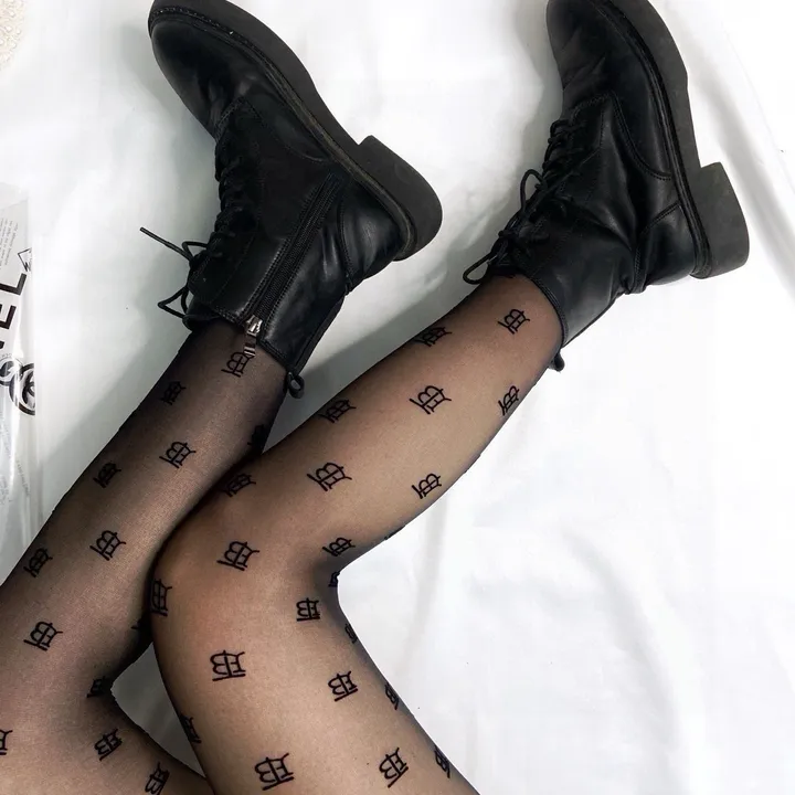 スーパーコピー プラダ 靴下