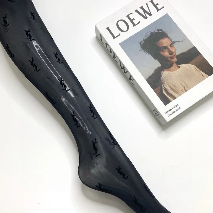 スーパーコピー イブサンローラン 靴下