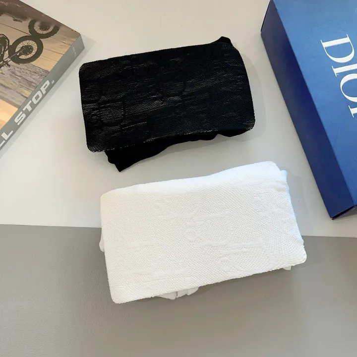 スーパーコピー ディオール 靴下