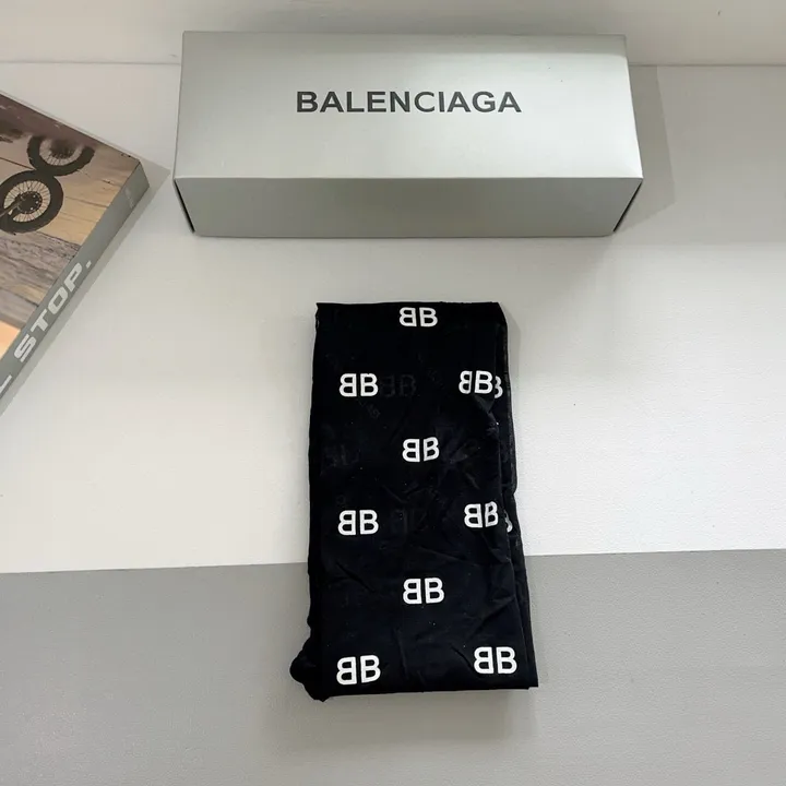 スーパーコピー バレンシアガ 靴下