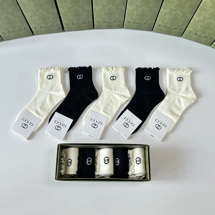 スーパーコピー グッチ 靴下