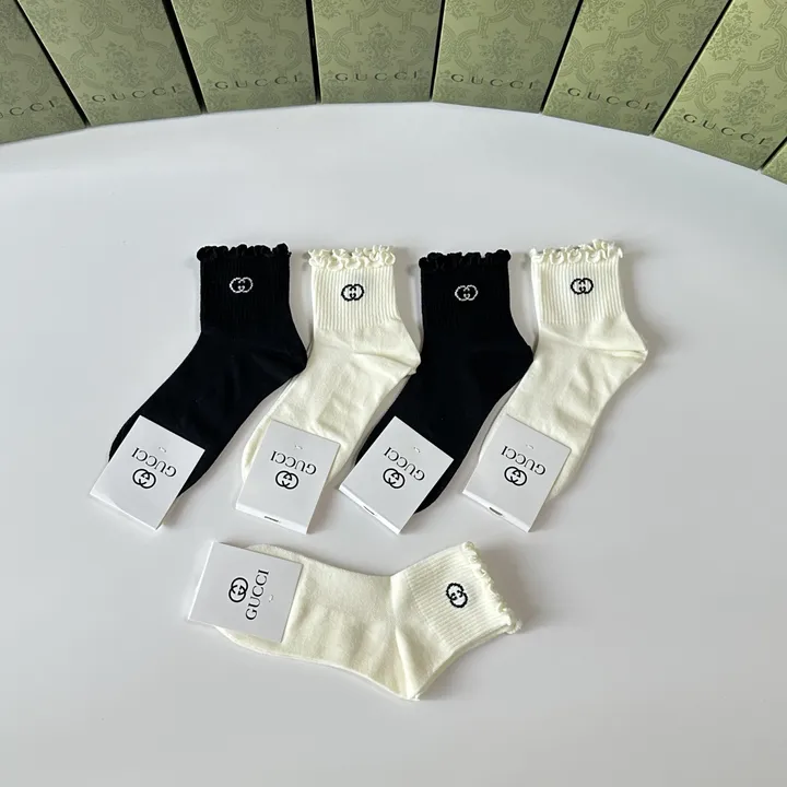 スーパーコピー グッチ 靴下