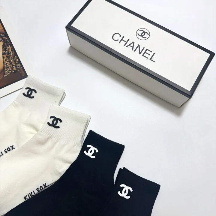 スーパーコピー シャネル 靴下