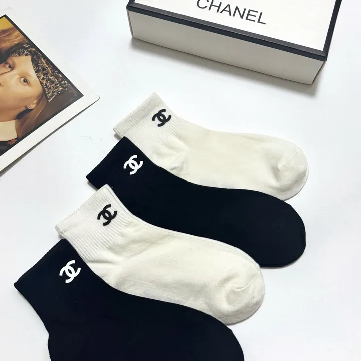 スーパーコピー シャネル 靴下