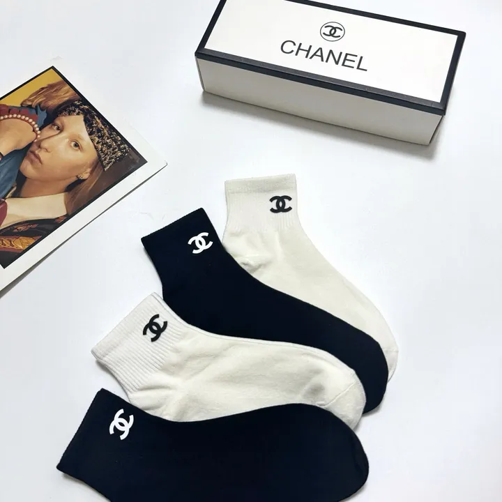 スーパーコピー シャネル 靴下
