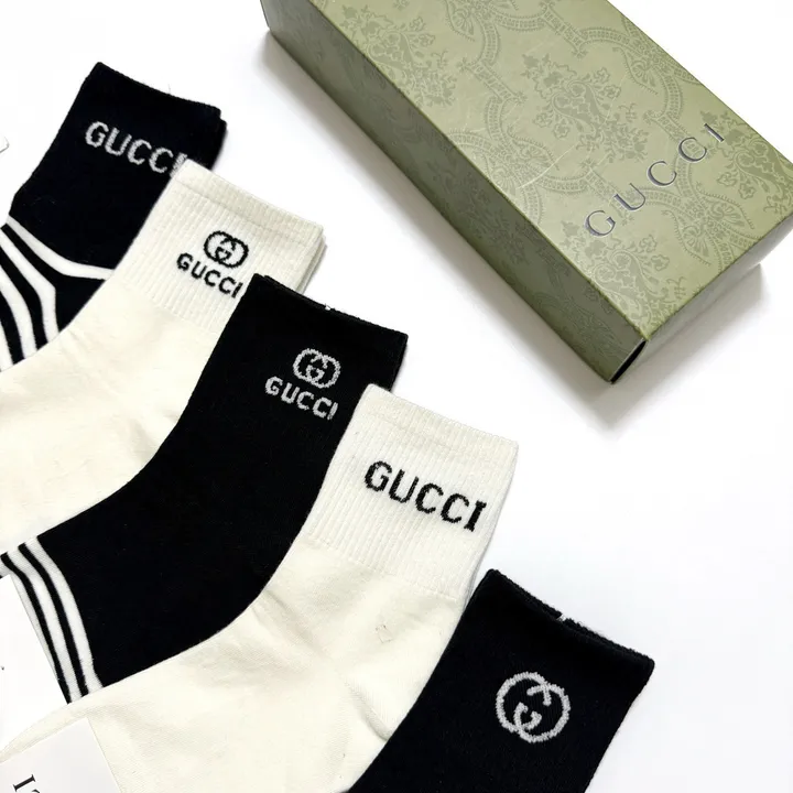 スーパーコピー グッチ 靴下