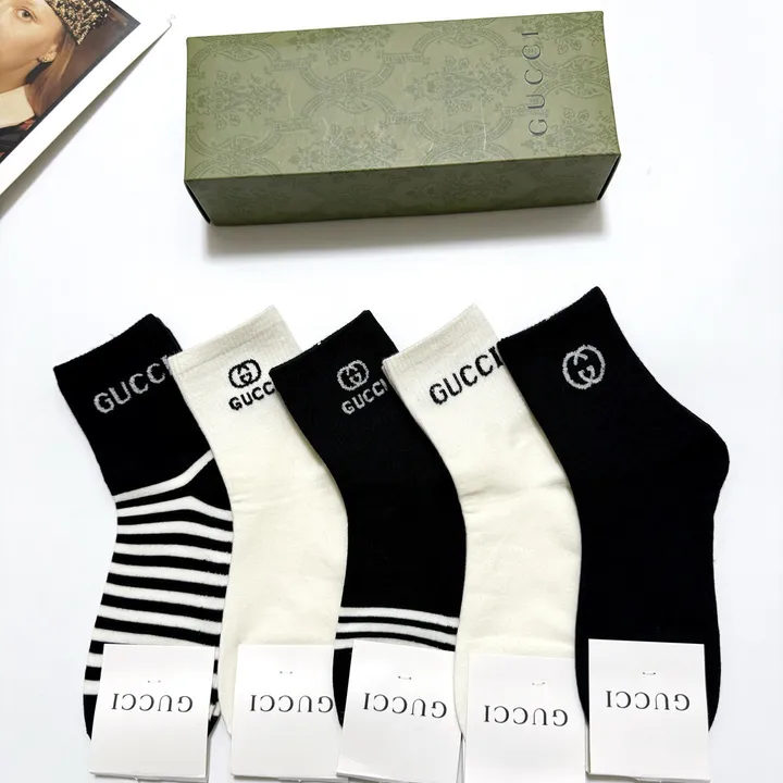 スーパーコピー グッチ 靴下