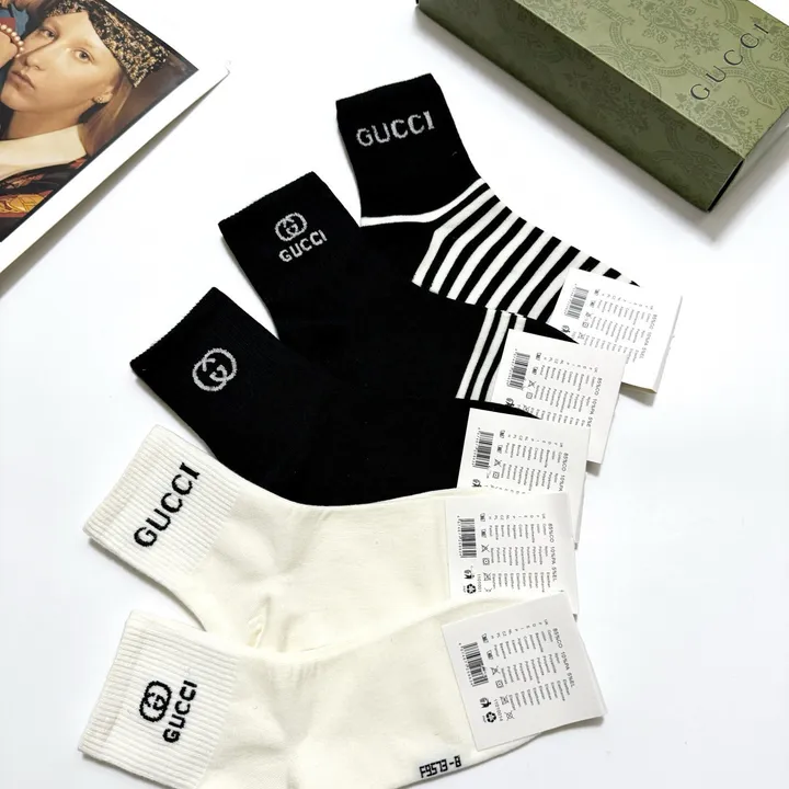 スーパーコピー グッチ 靴下