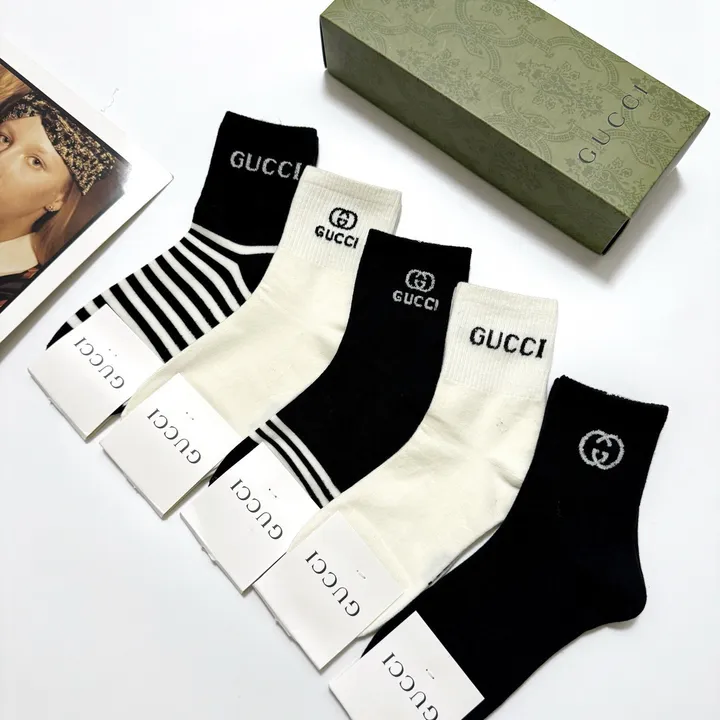 スーパーコピー グッチ 靴下